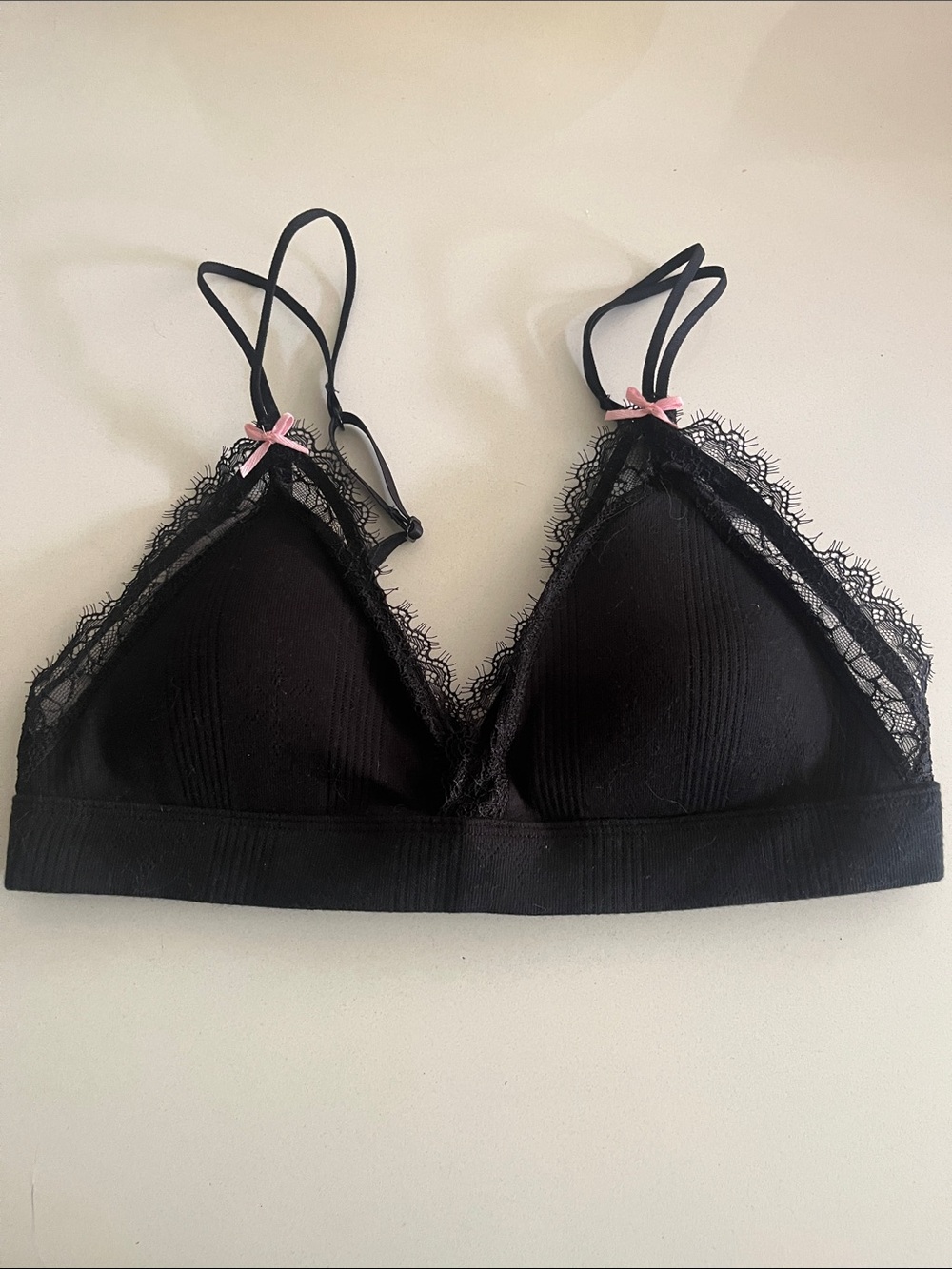 Aerie Black Lace-Trim Triangle Bralette with Pink Bow Accent (size S)